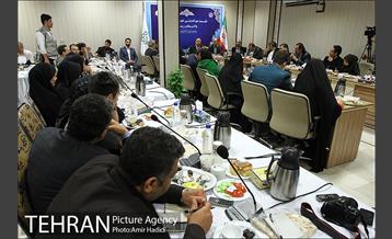 نشست هم اندیشی شهردار تهران با اصحاب رسانه 11