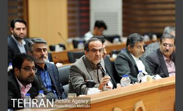 شوراى معاونین شهردار، شهرداران مناطق، مدیران عامل سازمان ها، شرکت ها و موسسات شهردارى تهران 35