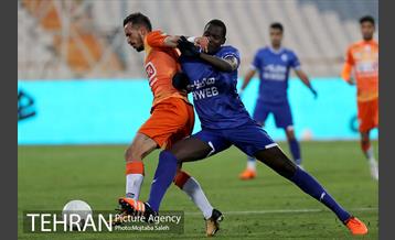 دیدار تیم های فوتبال استقلال و سایپا 9