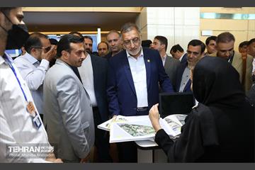 بازدید شهردار تهران از نمایشگاه بین المللی فرصت های سرمایه گذاری پایتخت