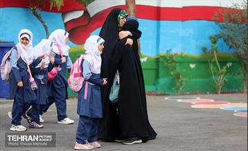 آغاز سال تحصیلی جدید در دبستان شاهد حضرت زینب(س) 60