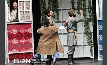 نمایش شیش و بش به کارگردانی جواد روشن 4