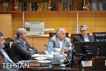 جلسه کمیسون عمران مجلس شورای اسلامی با حضور شهردار تهران 44