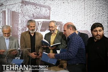 آیین گشایش نمایشگاه عکس ساسان مویدی و رونمایی از مجموعه کتب عکاسان جنگ 24