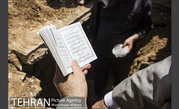 تشییع پیکر پدر شهیدان خالقی پور 21