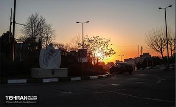 آیین رونمایی از المان مادر شهید 7