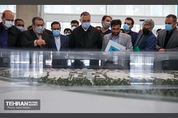 بازدید شهردار تهران از مجموعه شهر آفتاب 22