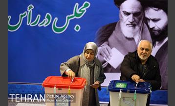شرکت محسن هاشمی رئیس شورای اسلامی شهر تهران در انتخابات مجلس شورای اسلامی 10
