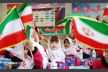 جشن شکوفه‌ها در منطقه ۱۶ 8