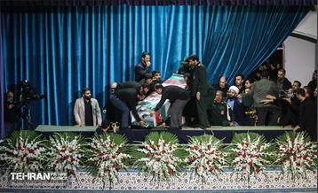 مراسم وداع با پیکر شهیدان خدمت - 2 17