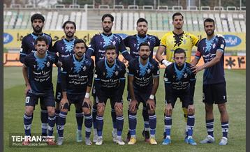 دیدار تیم های فوتبال پرسپولیس و پیکان 2