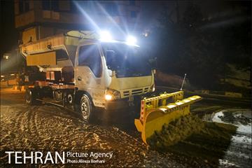 حضور نیروهاى پسماند در نخستین بارش هاى برف تهران 7