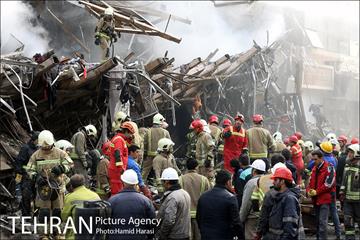 امداد رسانی در حادثه پلاسکو 5