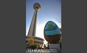 برج میلاد میزبان لاله های بهاری و تخم مرغ های رنگی 6