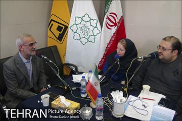 دود بدرود در ایوان انتظار 3