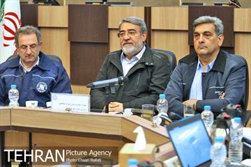 بازدید وزیر کشور از ستاد بحران شهر تهران 22