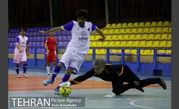 دیدار دوستانه فوتسال تیم عکاسان مطبوعاتی و کارآفرینان 27