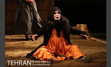 نمایش طپانچه خانوم‎ 9