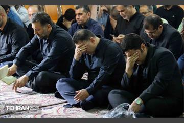 بدرقه پیکر مطهر شهید گمنام دوران دفاع مقدس در اداره‌کل سرمایه‌انسانی 7