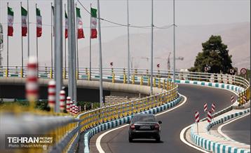 بهره‌برداری از تقاطع غیرهمسطح بزرگراه همت و اشرفی اصفهانی 11