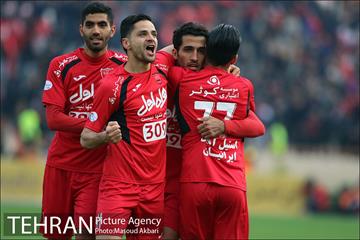 دیدار تیم های فوتبال پرسپولیس و تراکتور سازی