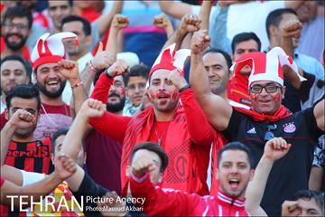 دیدار استقلال و پرسپولیس در لیگ برتر فوتبال 7