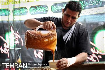 آیین سنتی سمنو پزان در میدان امام حسین (ع) 15