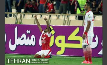 دیدار دو تیم پرسپولیس تهران و فولاد خوزستان