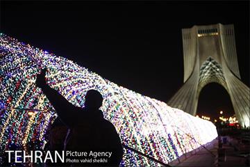 تونل نوری میدان آزادی 22