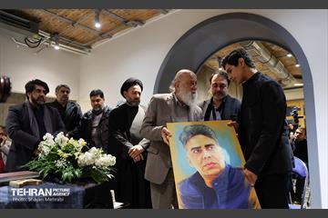 مراسم یادبود مرحوم علیرضایی در خانه روزنامه‌نگاران 12