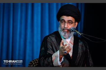 مراسم رونمایی از کتاب «در آغوش نیل» در رواق کشور دوست