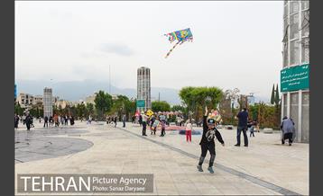 جشنواره بادبادک ها در بوستان آب و آتش 17