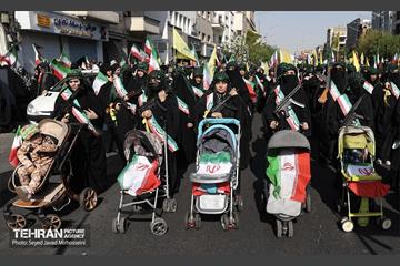 اجتماع «دختران جان‌فدای ایران» - 3 35