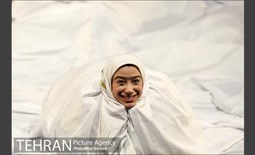 نمایش اتول سورون‎ 2