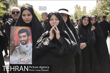تشییع پیکر مطهر شهید محسن حججی 19
