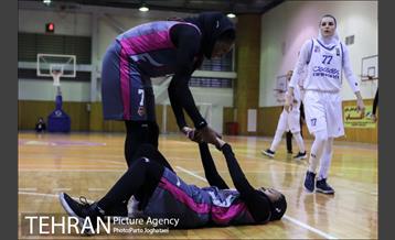 دیدار تیم های بسکتبال نارسینا و گروه بهمن 9