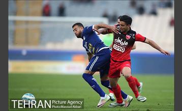 دیدار تیم های فوتبال پرسپولیس و استقلال خوزستان