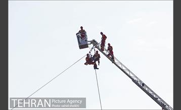 بازدید شهردار از امکانات و تجهیزات جدید سازمان آتش نشانی 8