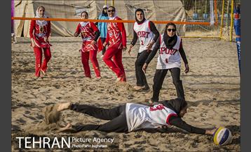 مسابقات والیبال ماسه‌ای زنان تهران 7