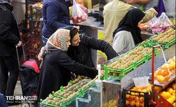 بازدید اصحاب رسانه از زنجیره تامین محصولات مصرفی ماه رمضان و میوه شب عید 15