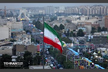 مهمانی ۱۰ کیلومتری عید غدیر در تهران 30