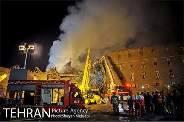 امداد رسانی شبانه در حادثه پلاسکو 7