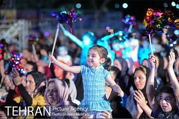 "جشن فرشته ها" در بوستان زندگی 5