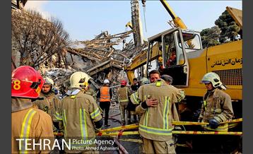 به پاس رشادت و ازخودگذشتگی آتش نشانی تهران 19