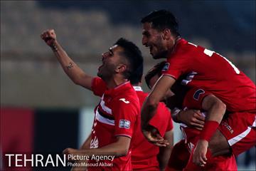 دیدار تیم‌های فوتبال پرسپولیس و الوحده