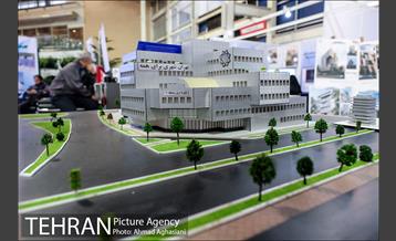 بازدید دکتر حناچی از نمایشگاه ساختمان پایدار 10