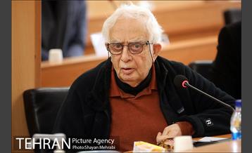 نشست صمیمانه شهردار تهران با اساتید و مفاخر حوزه معماری و شهرسازی 11