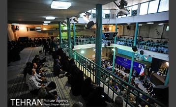 تجدید بیعت شهردار و مدیران شهری با آرمان های حضرت امام خمینی(ره) 18