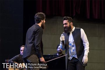 کنسرت آنلاین علی زند وکیلی 8
