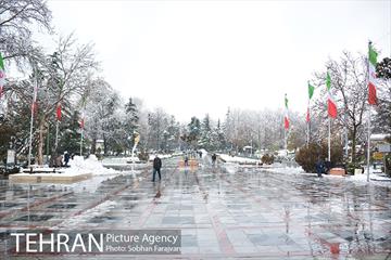 روز برفی تهران در بوستان ملت 27
